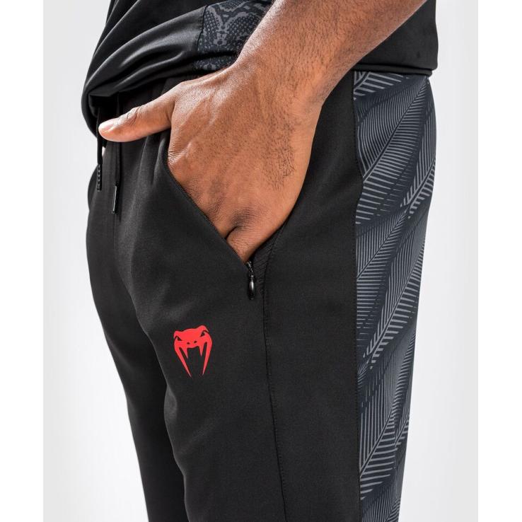 Venum Phantom sweatpants black / red